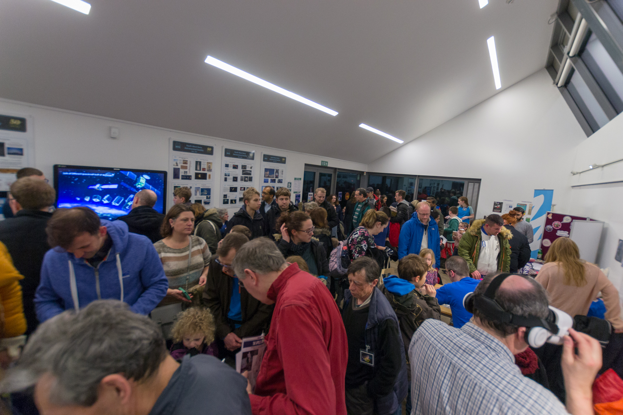 Stargazing at Cassiobury Park Hub