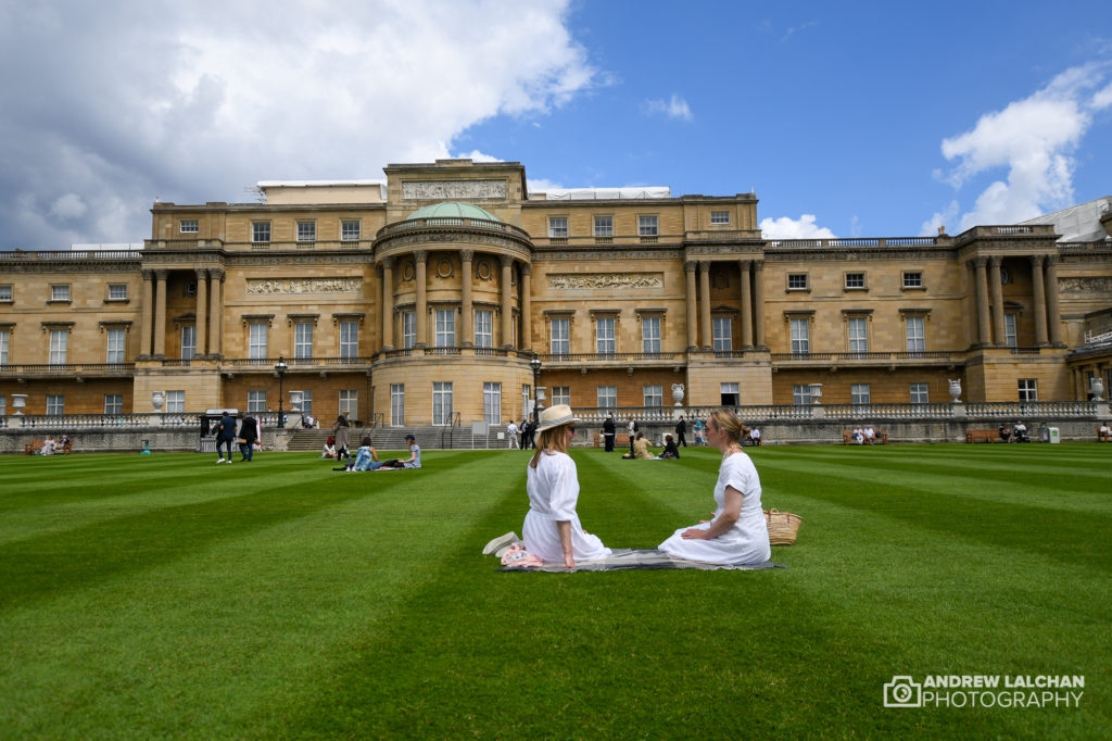 Buckingham Palace: A Royal Garden